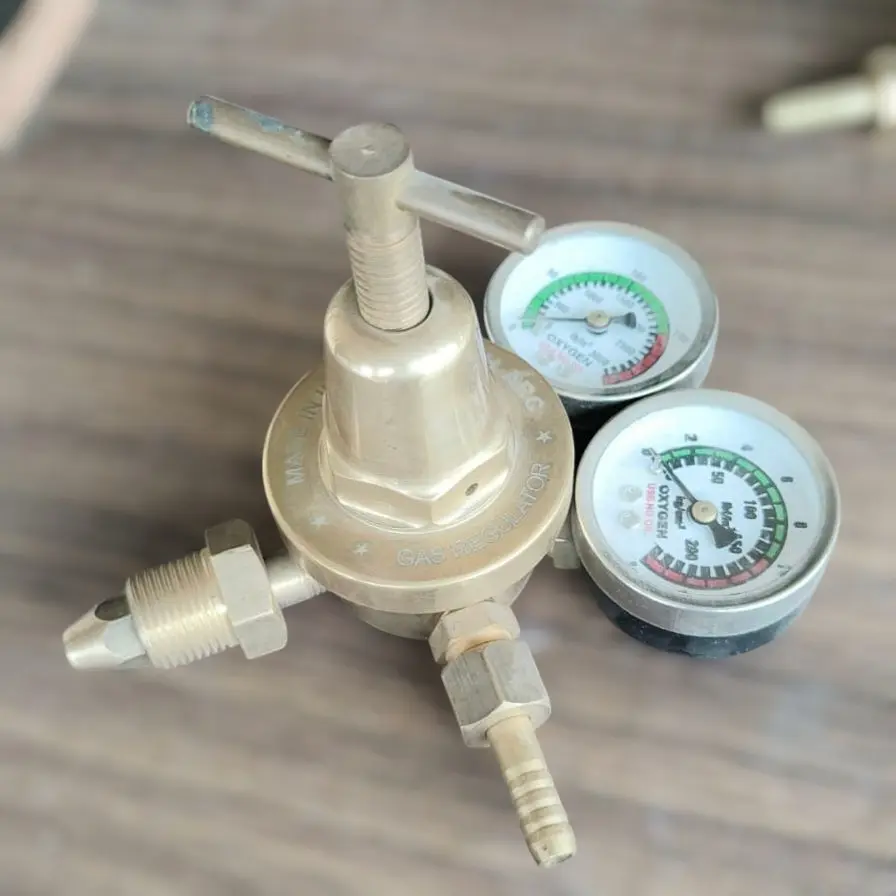Oxygen Gas Regulator